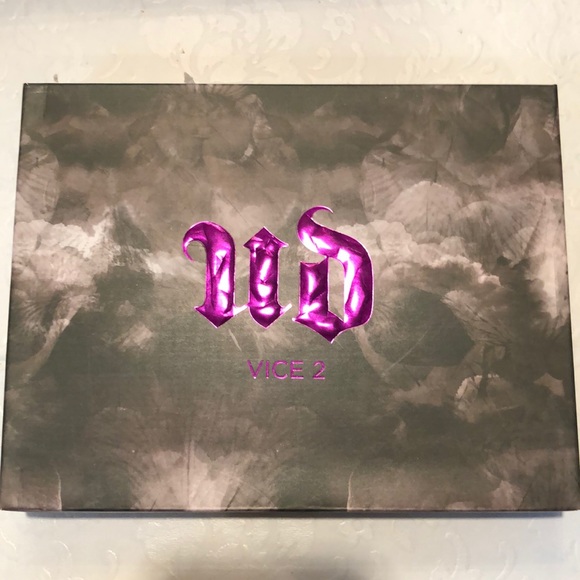 Urban Decay Vice 2 Eyeshadow Palette - Picture 2 of 7